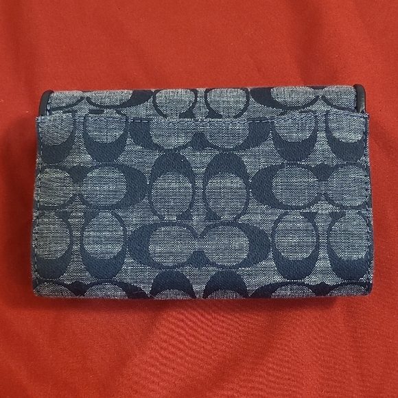 Coach Kleo Wallet In Chambray Gold/Denim - Picture 7 of 11